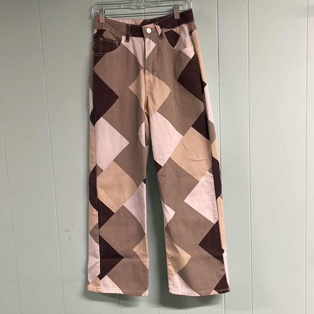 Great condition patterned jeans